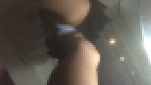 【まとめ売り】塾講師とカラオケ楽しむ制服娘かほちゃんのパンチラ盗●！　サンプル画像3