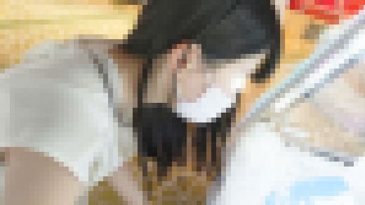 【ゲーセン盗●】可愛いあの子のパンツはいちご100%だドン!!Vol.11 サンプル画像1