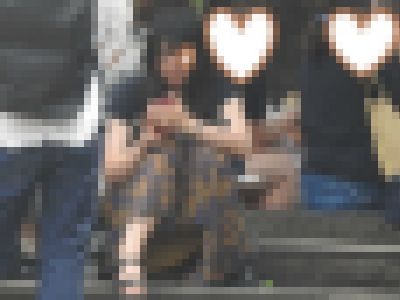 （ＦＨＤ）スマホに夢中になり、パンティーが見えている可愛い女のコを撮影しました！！番外編４８－１　サンプル画像3