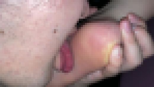 不調の制服女子校生の靴下を脱がせて足裏舐めでしっかり介抱 [KITR-00349]　サンプル画像3