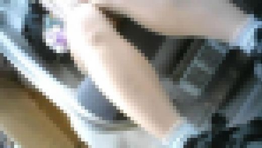 【接写】なま脚おねえさん　サンプル画像1