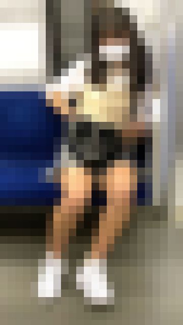 無防備な体勢で美味しそうな生脚を見せてくれたアイドル顔の女子大生（其の五）　サンプル画像2