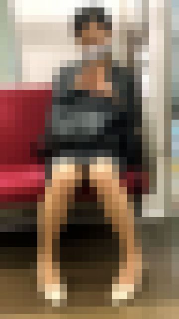 仕事疲れを隠せない美脚がエロいスーツOLさん（後編）　サンプル画像1