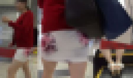 【再販】尻肉に吸い付くミニスカ女子大生 サンプル画像2