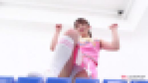 七瀬アリス 4K動画 アンスコ・パンツ、生おっぱいの動きを堪能する踏み台運動 サンプル画像2