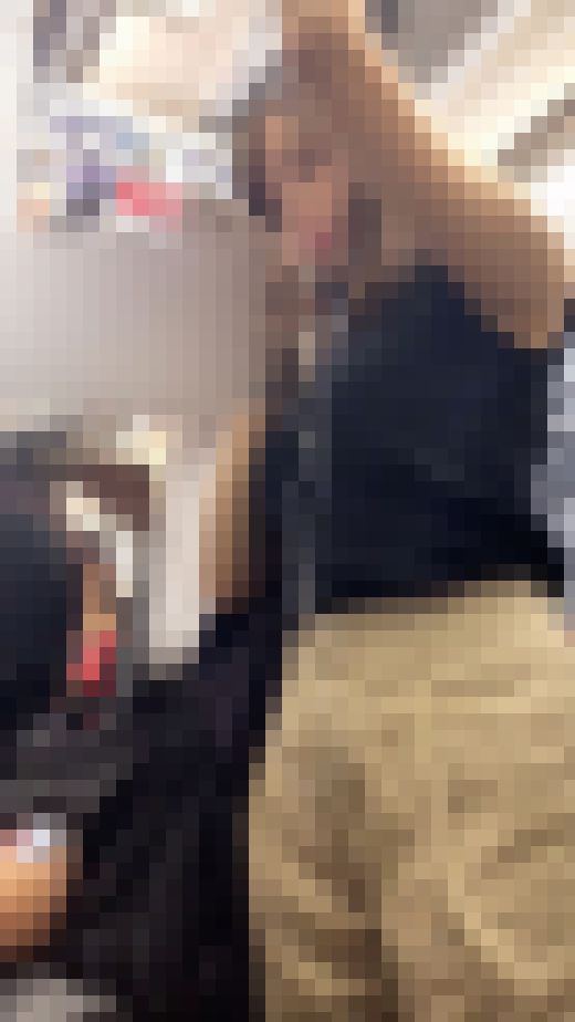 下からの眺め3　サンプル画像1