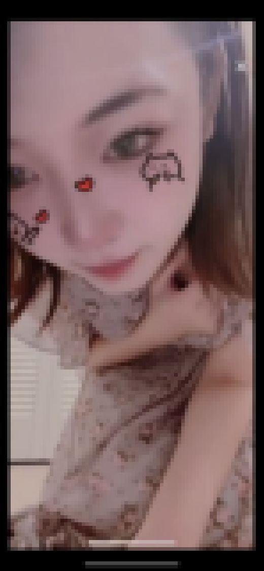 TikTokライブ④　有名tiktoker 胸チラ2　サンプル画像2