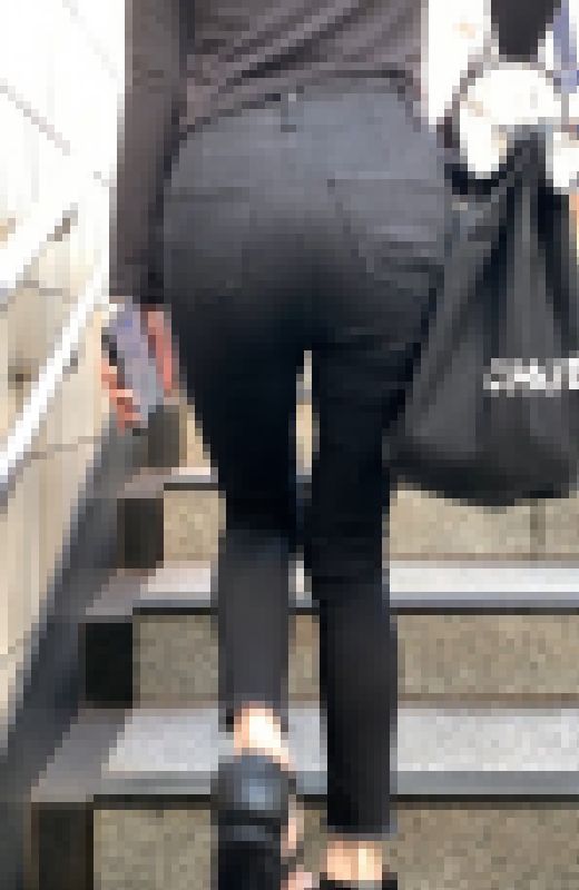 【最高級美人お姉さん!】究極のスレンダー淫乱美女のエロ尻!高身長最高のパンティーラインをクッキリ露出で変態感がすごい【641】 サンプル画像1