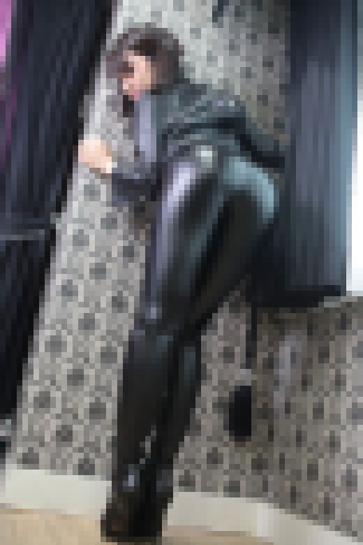 400pictures/ラバーフェチ/ブーツフェチ/革レギンス/有村ほろ　サンプル画像3