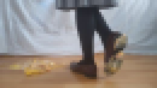 7-6 制服ローファーで床に落ちたサプライズのケーキをそのまま踏みつけてしまう お得セット サンプル画像1