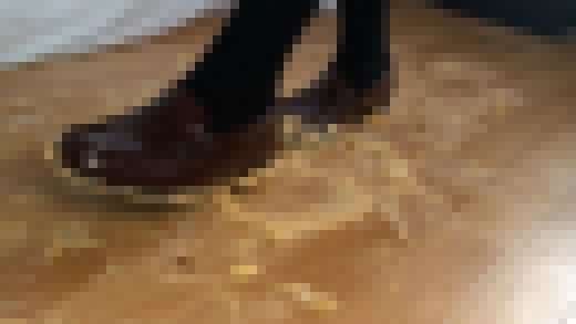 7-6 制服ローファーで床に落ちたサプライズのケーキをそのまま踏みつけてしまう お得セット サンプル画像3