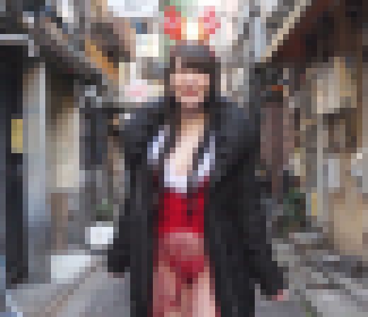 セクシーサンタの衣装で歌舞伎町を散歩してみた。　サンプル画像2