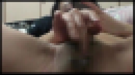 新着投稿！マニア絶賛！ 下着を売る美人OLの証拠動画　サンプル画像1