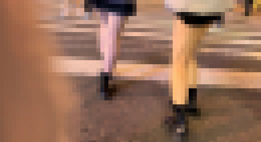 【盗撮風】女子大生の短いスカートの中には。。　サンプル画像3