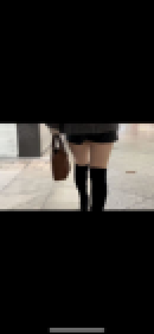 【盗撮】ショートパンツでほぼお尻が出ちゃってます。　サンプル画像2