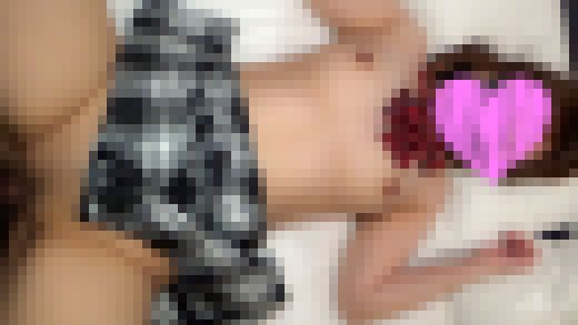 20歳なりたて 都内大学英文科2年りんかちゃん♥パパ活するJ系と問答無用の中出し交尾【個人撮影】　サンプル画像3