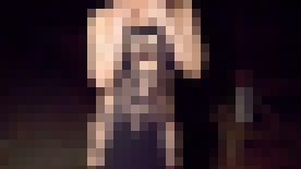 城跡に現れる痴女！こんな格好でごめんなさい　サンプル画像1