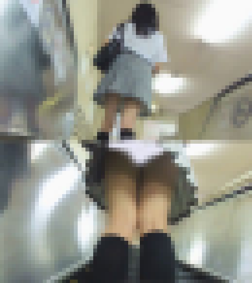 ストーキングしてみーつけたッ！黒髪ロングの美少女ちゃん、隠れても無駄だよ…～美尻丸見えスケスケぱんてぃ事件～　サンプル画像2