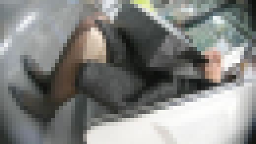 【エロスは足元から15】もっちりパンストおねいさん　サンプル画像2