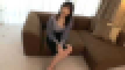 巨乳の28歳高級マッサージ店員が3年ぶりの挿入に喘ぎ何度も絶頂　サンプル画像1