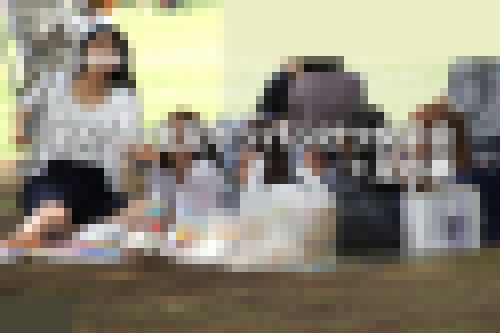 潜入ＪＤ生足ホッパンけつ女子会＋足の裏　サンプル画像1