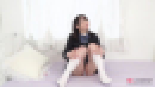 弘前綾香 好きな同級生にパンツを見せて誘惑!どんどん過激になりこんなことまで!挑発パンチラ サンプル画像1