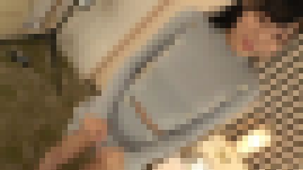 初心な20歳専門学校生がスレンダー巨乳の体を激しく突かれて乱れる サンプル画像1