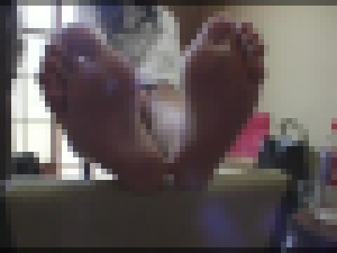 【CF】足裏を見せる女 #113 GLD-031-01 サンプル画像2