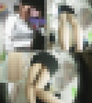 彫りが深いハーフ美人の…　　薄っぺらい乳首　　僕のお店の試着室375　サンプル画像1