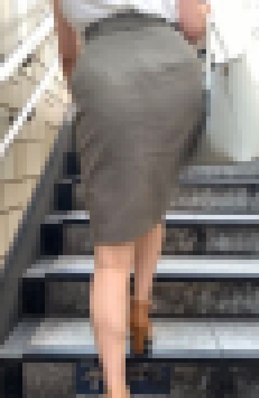 【美人清楚系マダムデカ尻！】清楚系エロ尻で美人女性の肉尻が最高のエロい。この女のスレンダーエロい尻に立ちバックで挿入【678】　サンプル画像2