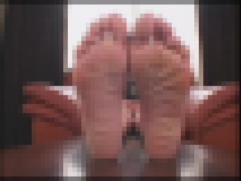 【CF】足裏を見せる女 #118 GLD-032-02　サンプル画像1