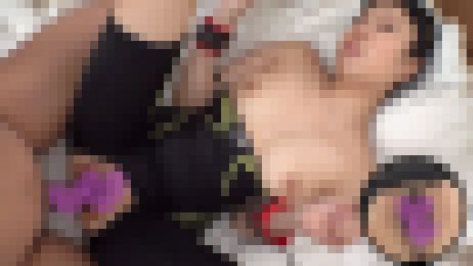 水泳選手の裸体】有名校　水泳コーチ　26歳 身長170cm筋肉美　競泳水着でハメ撮りで涙流してSEXにドハマリ　本物マゾ雌中出し　サンプル画像3