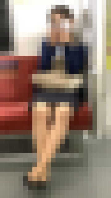 仕事帰りで疲れた雰囲気の無防備OLさん(前編) サンプル画像3