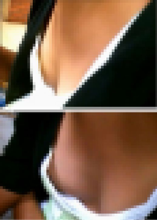 ゆるい胸元　サンプル画像1