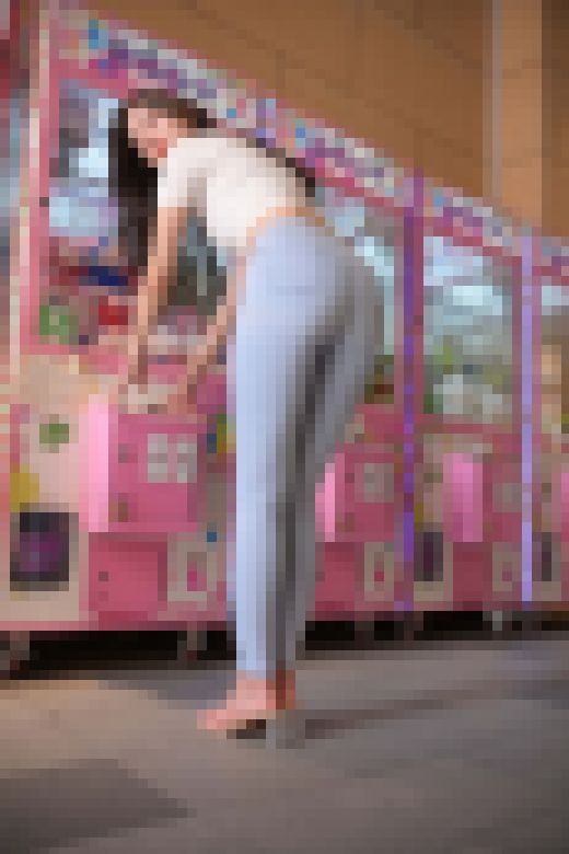 2K 【神尻】スタイル抜群お姉さんのスキニージーンズ2 サンプル画像3