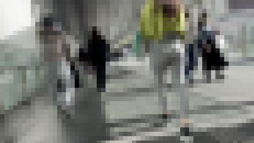 最高の生尻感!ヨガパンツで歩く20代OL サンプル画像2