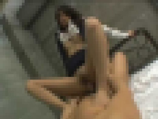 OLたちの美脚を包む蒸れたパンスト　Part 2　サンプル画像1