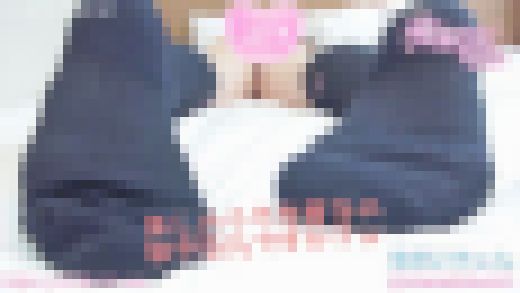 【あおいちゃん初タッチ】ピンクの極小マイクロビキニ、これって着ていないのと一緒じゃなくないですか？w　サンプル画像3
