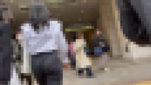 10代お尻の最高峰！成熟して卑猥なラインが丸見えの学生ヒップ　サンプル画像2