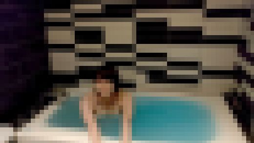 【顔出し】訳アリの社長令嬢。 ムチムチEカップ女子大生みゆちゃんの乳首責め・お風呂シーン サンプル画像2