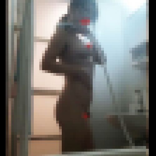 【民家のシャワーのぞき】こんなにカワイイ素人の裸を見放題　サンプル画像3