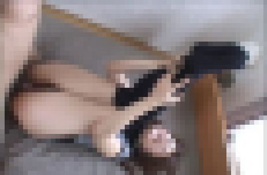 ニーソックスで着衣セックスの誘惑　RUNA　サンプル画像1