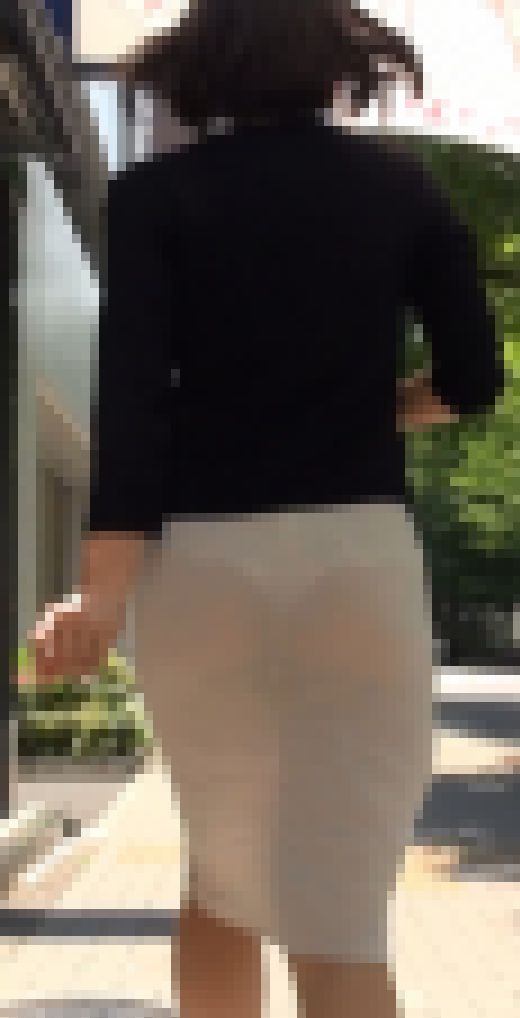 Eさんパート6（Eさん最終章）　パンティーライン　透け　尻　サンプル画像1