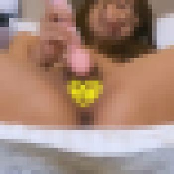 元芸能人の超美少女の自撮りオナニー晒す！※リスク承知で一般公開※流出※　サンプル画像2