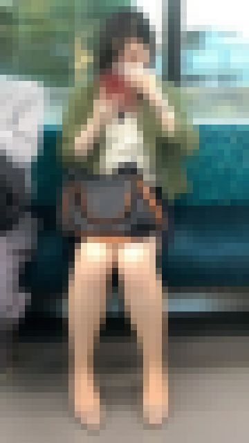 全身から上品さが溢れる帰宅中の美人OLさん サンプル画像2