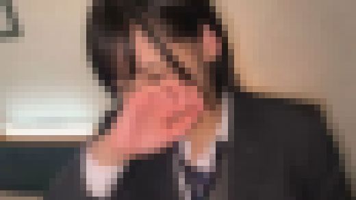 【素人個撮】巨乳でクールな見た目の制服女子と初P活_全身感じやすい新成人との問題映像流出　サンプル画像1