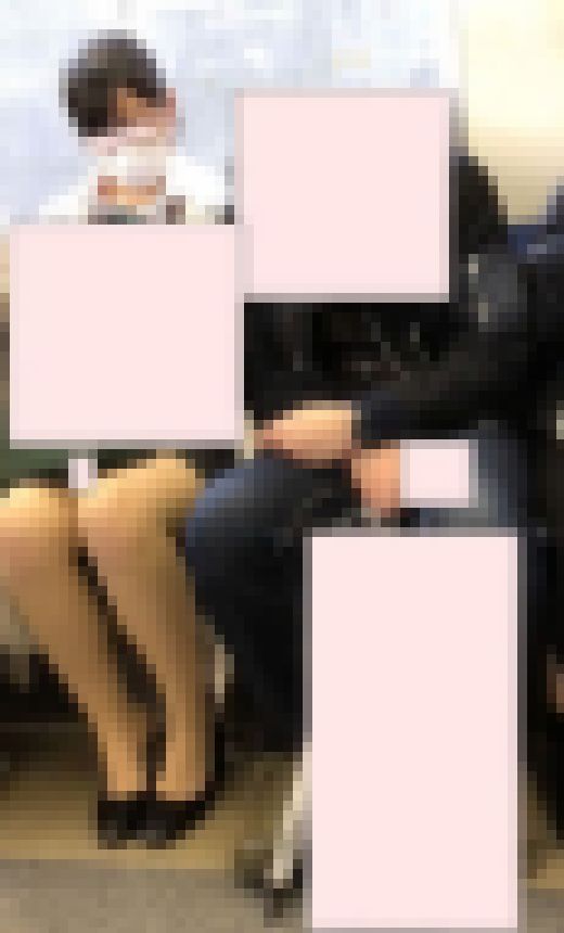 隣の男に狙われる超美脚美女新入社員　サンプル画像1