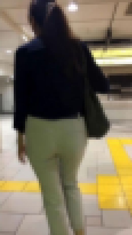 長身美女のむっちりお尻　サンプル画像2