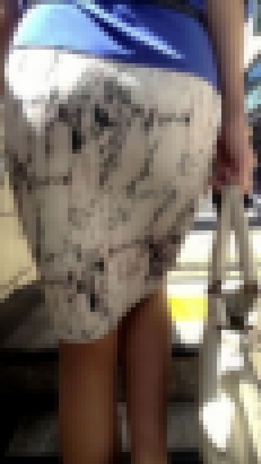 綺麗なピタピタタイトスカートお姉さん　サンプル画像2