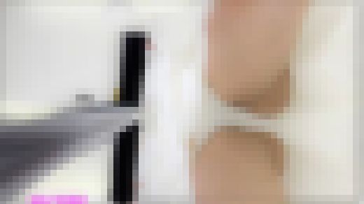 【ハーフ美人の着替え】アリス25歳【清純派しろパンツで大開脚】 サンプル画像2